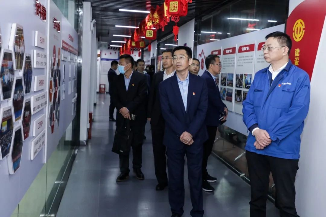 以黨建促業務，以業務強黨建——青島西海岸公用事業集團考察山河智能