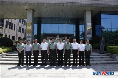 廣州軍區王治民副司令員一行來山河智能視察