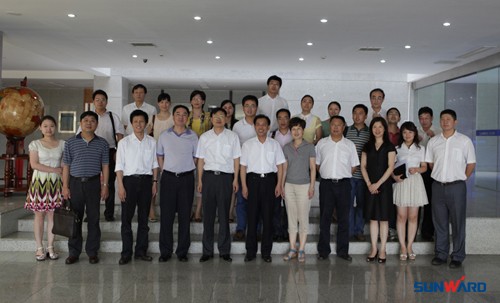 政府聯動企業，人才造就未來