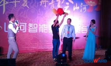 現場簽單百余臺 山河智能蘇南市場節節高升