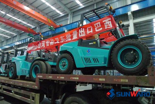 山河智能叉車銷售火爆 大批量出口巴西