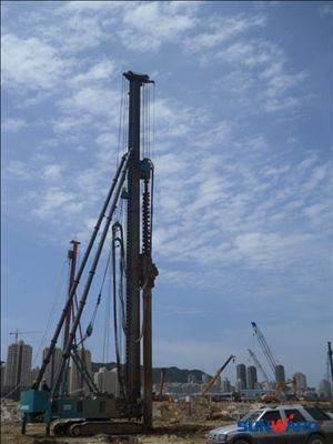 山河智能雙動力頭強力多功能鉆機大顯神通