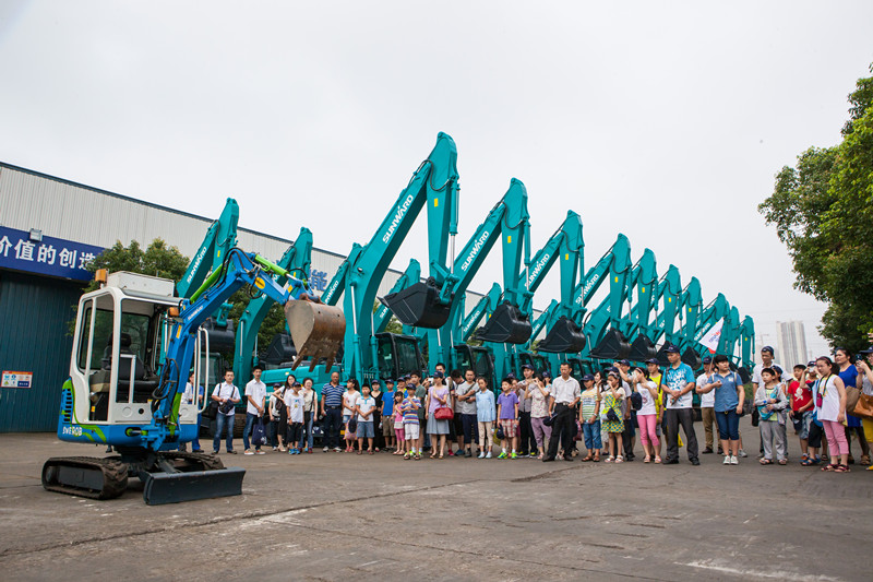 開挖機，坐游艇、飛機 山河智能開展員工家屬開放日活動