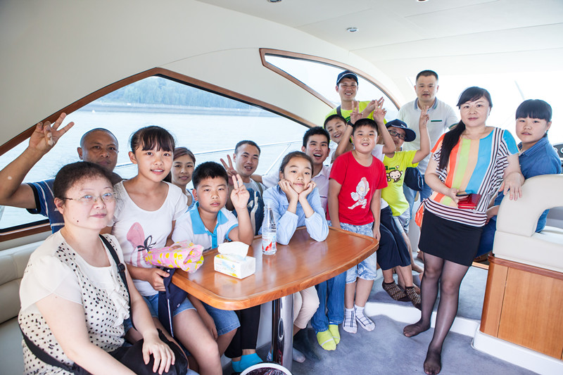 開挖機，坐游艇、飛機 山河智能開展員工家屬開放日活動