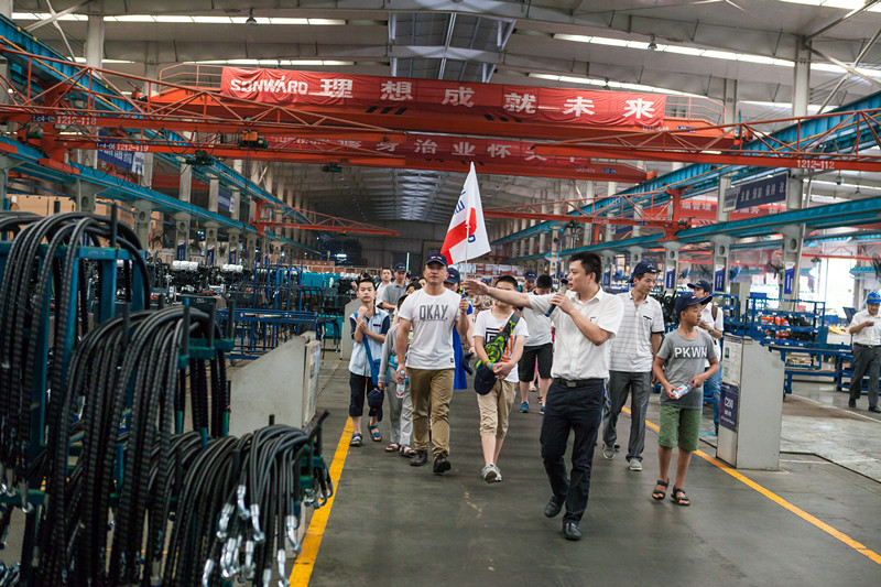 開挖機，坐游艇、飛機 山河智能開展員工家屬開放日活動