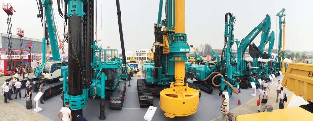 新品、精品、星品齊聚 山河智能閃耀BICES 2015