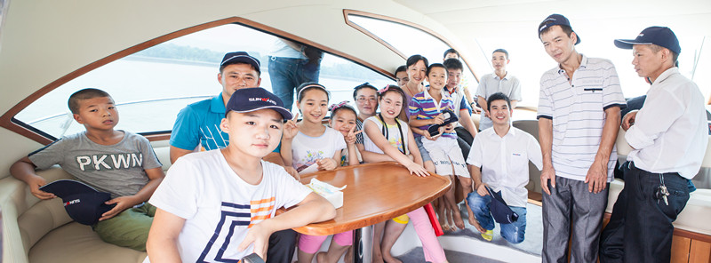 開挖機，坐游艇、飛機 山河智能開展員工家屬開放日活動