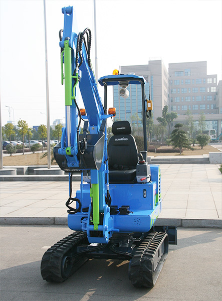 圖說怪手環臺凈灘活動，智繪山河智能環保節能