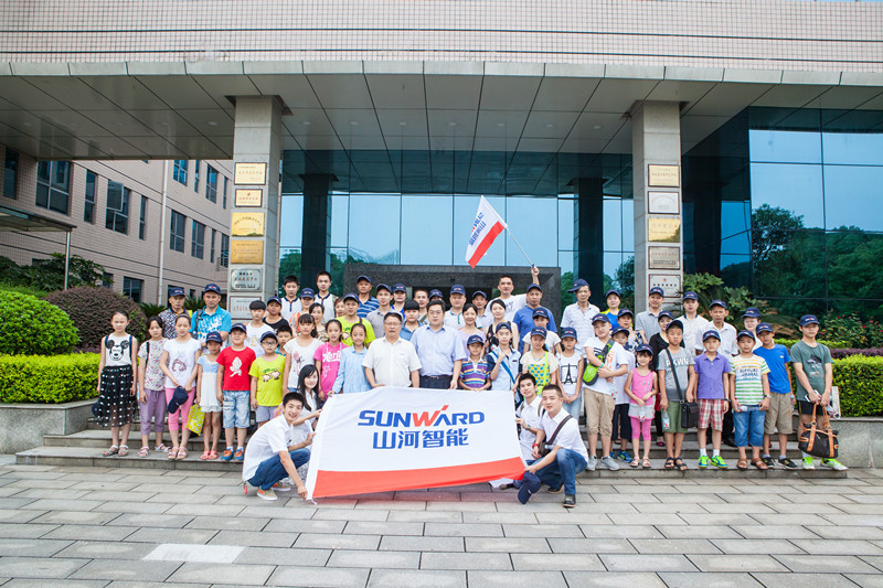 開挖機，坐游艇、飛機 山河智能開展員工家屬開放日活動