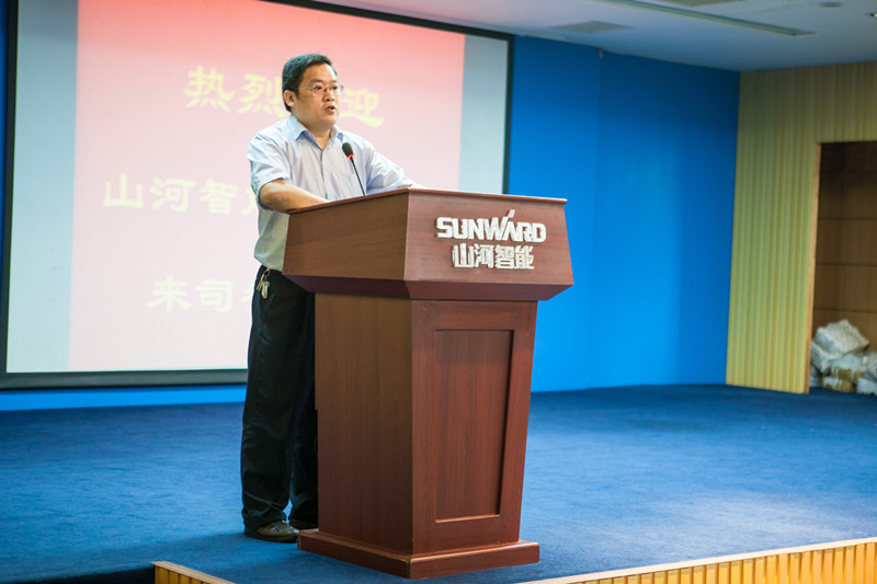 開挖機，坐游艇、飛機 山河智能開展員工家屬開放日活動