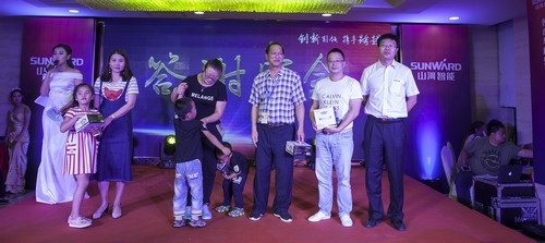 山河智能酷帥曾大蝦，一大波美圖帶你親臨北京BICES展
