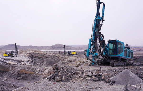 再戰國際領先品牌，山河智能露天液壓鉆車一舉成名