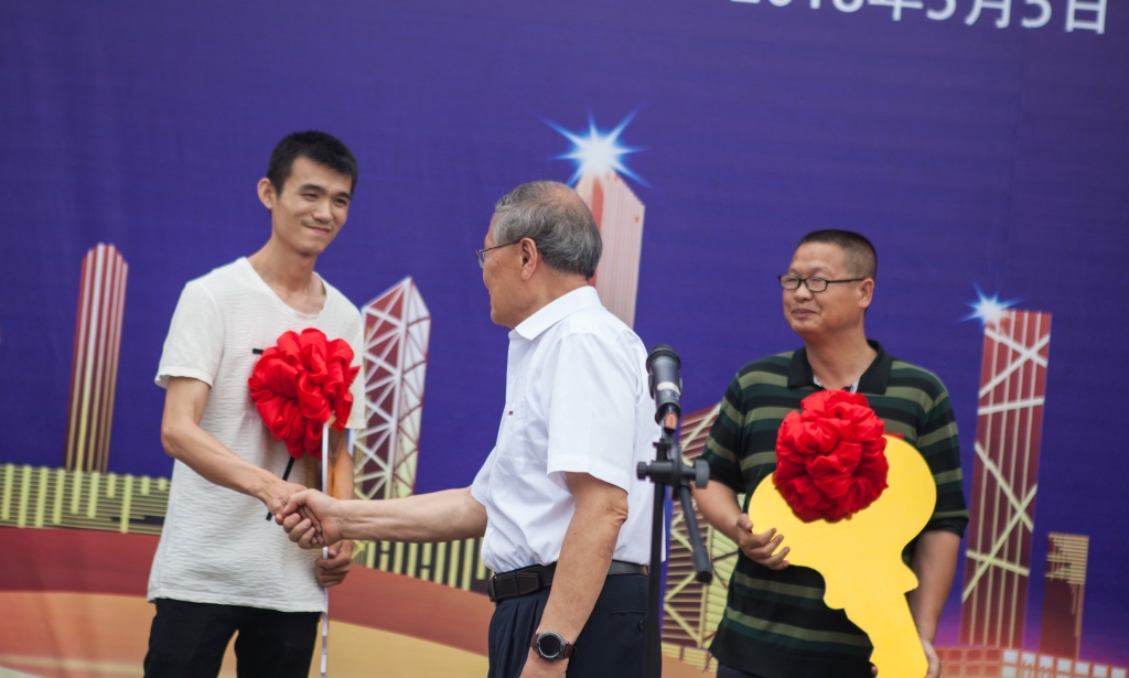 民族挖掘機品牌先導者，山河智能“城鎮建設利器”SWE80E9榮耀上市