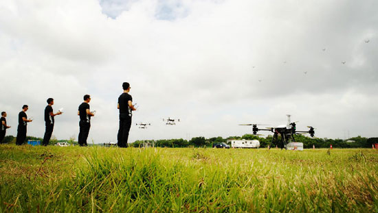 展示三湘警界風彩，首屆警用無人機實戰演練在山河科技圓滿舉行