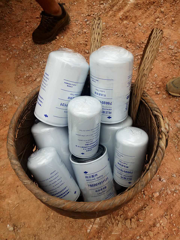 他們，用小小背簍背出山河大情懷