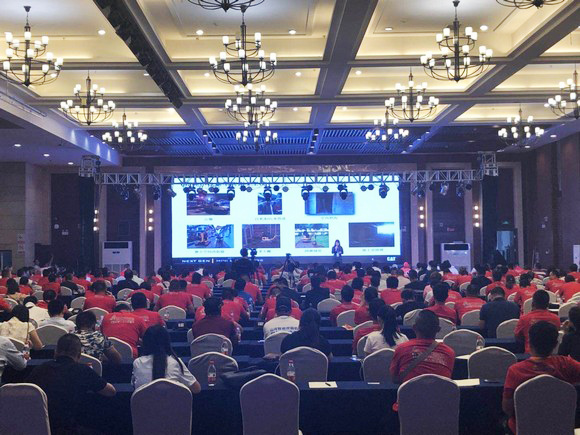 “超美微挖”現身2018微挖峰會，山河智能微挖出口過萬臺