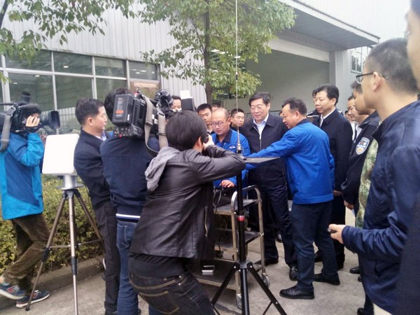 省委書記杜家毫勉勵山河智能：做大做強航空航天產業