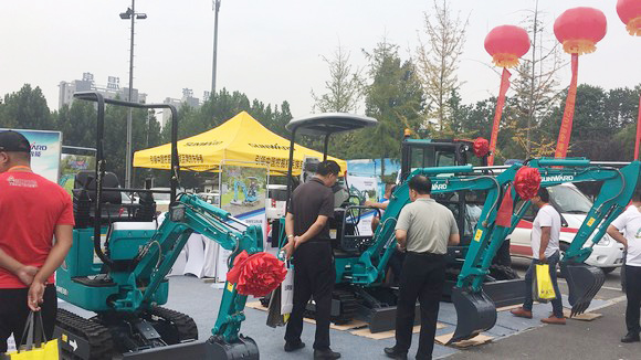 “超美微挖”現身2018微挖峰會，山河智能微挖出口過萬臺