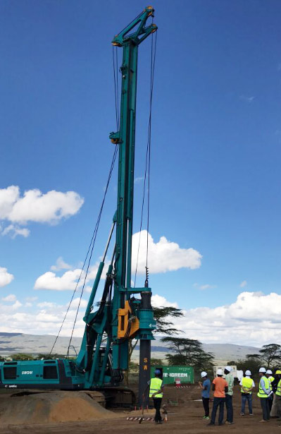 山河智能入巖神器在東非肯尼亞獲贊，人好設備好