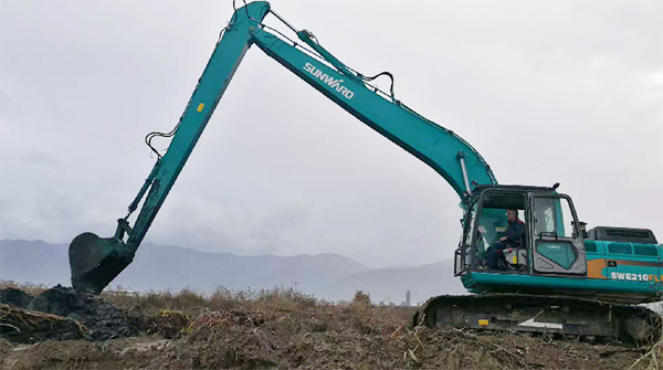 守護藍色多瑙河，山河智能長臂挖掘機歐洲首秀