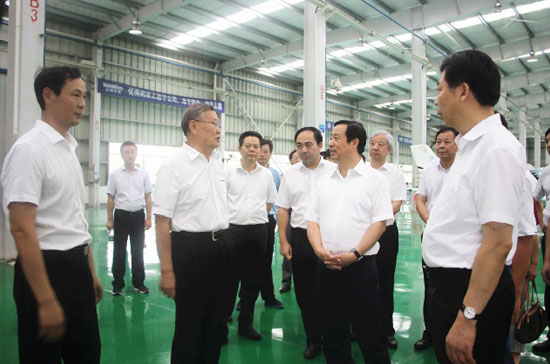 達哲省長調研山河科技：要抓住通航發展的機遇