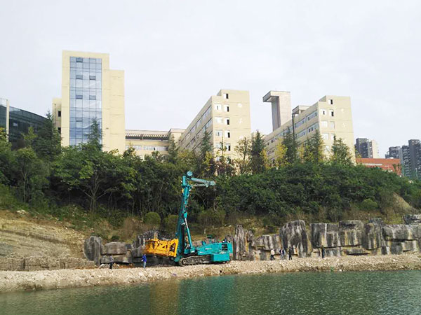 SWRC170自行式全回轉全套管鉆機首鉆成功