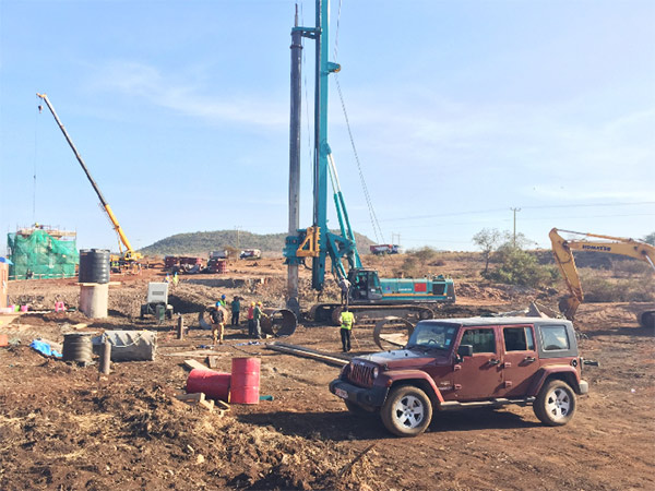 山河智能入巖神器在東非肯尼亞獲贊，人好設備好