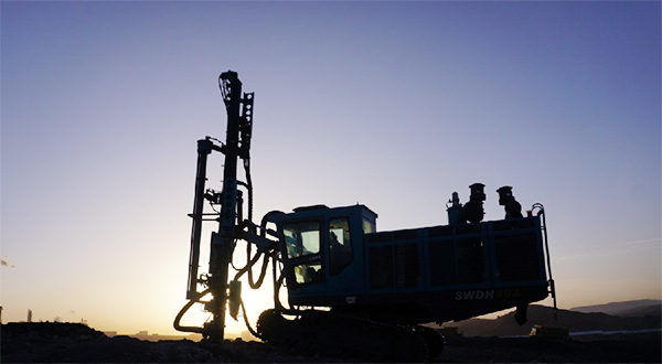 再戰國際領先品牌，山河智能露天液壓鉆車一舉成名