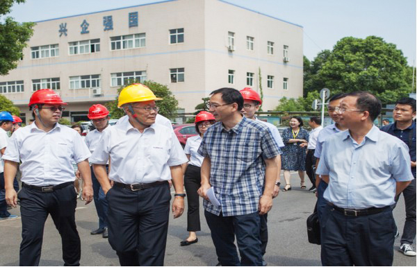 商務部合作司劉民強副司長一行調研山河智能