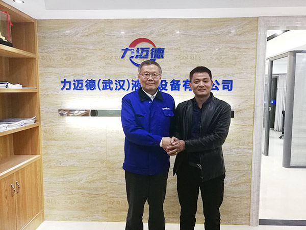 從拒絕到一次購買十臺旋挖鉆機，他用八年時間認識山河智能