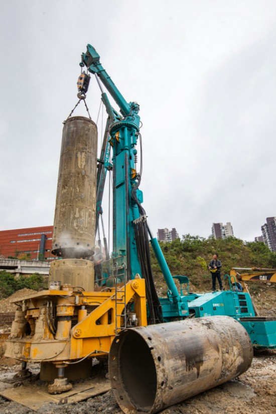 喜訊！山河智能SWRC170自行式全回轉全套管鉆機獲湖南省首臺(套)重大技術裝備產品獎勵！