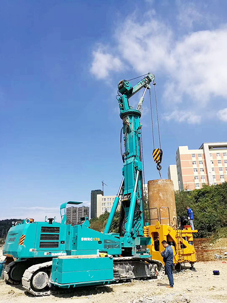 SWRC170自行式全回轉全套管鉆機首鉆成功