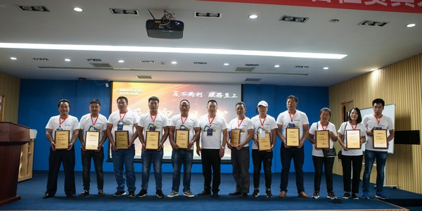 500多名挖掘機用戶實地考察，為山河智能點贊！