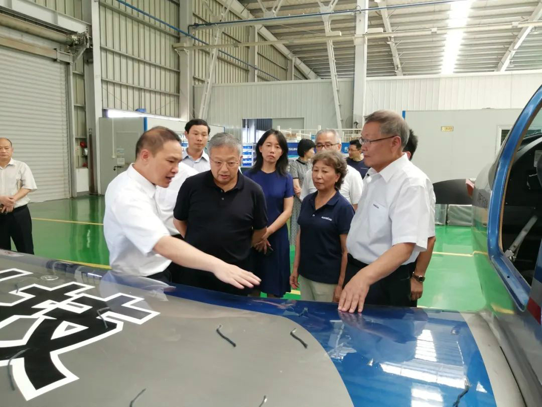 省人大常委會黨組副書記、副主任王柯敏調研山河智能