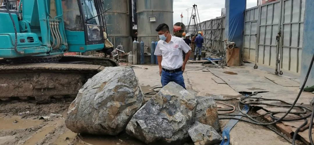 征戰鉆石島，山河顯硬核