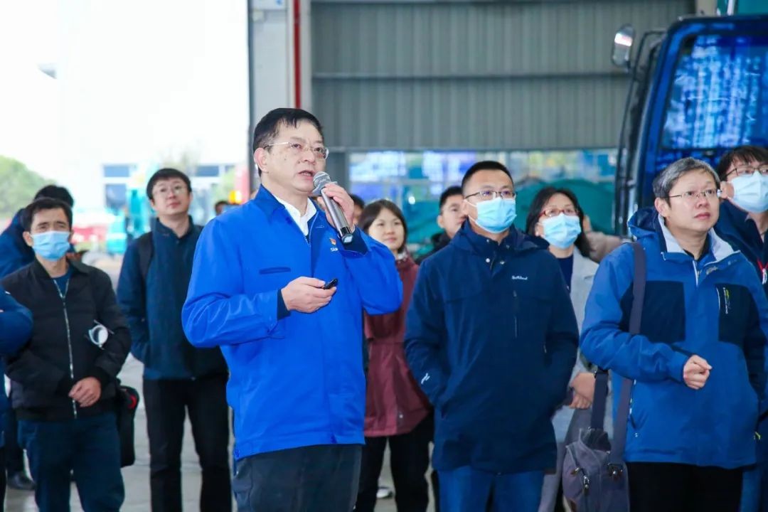 2020航天先進制造技術國際研討會代表團考察山河智能