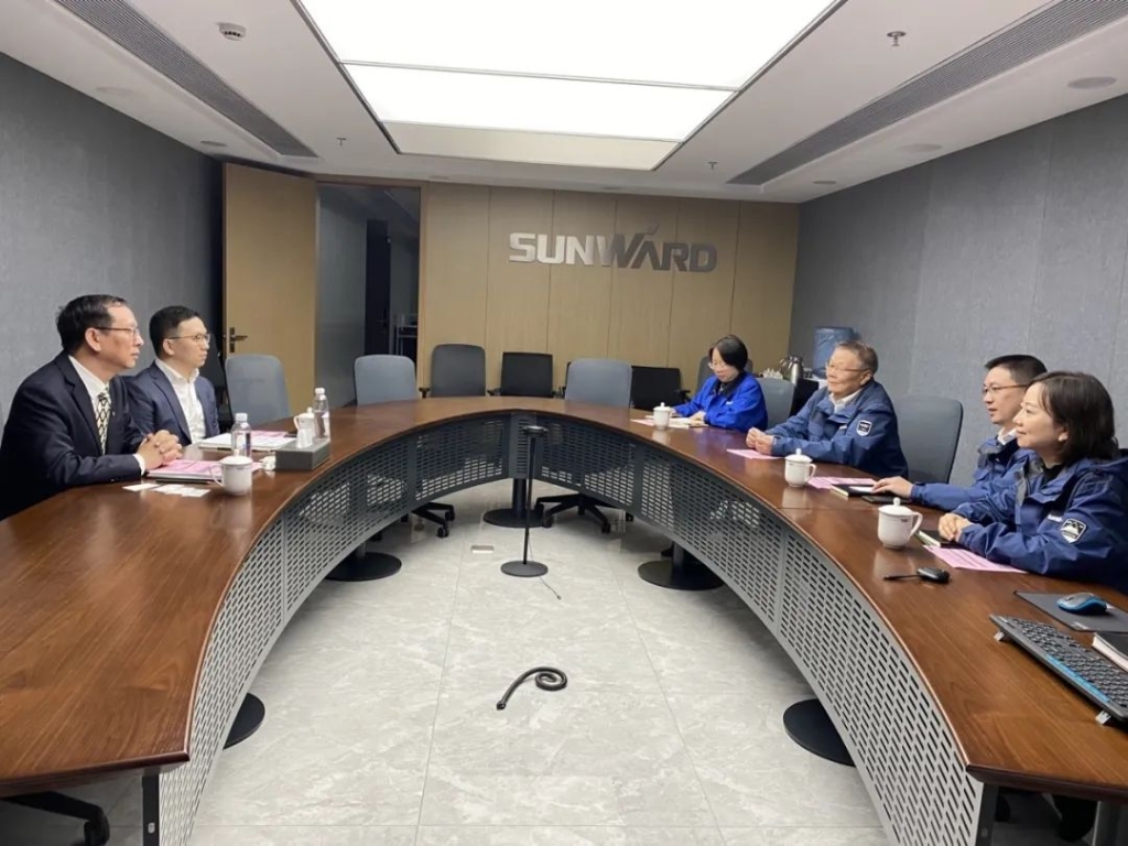 摩根士丹利銀行亞洲有限公司批發銀行新加坡分行領導考察山河智能