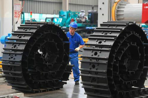 “智慧工廠”引領“生產節拍”——走進山河智能一探究竟