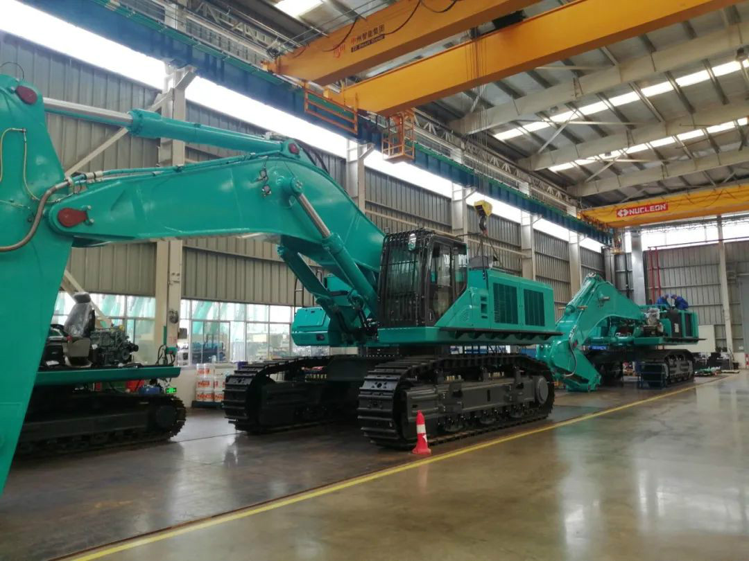 創新再出成果！山河智能超大型履帶式液壓挖掘機下線