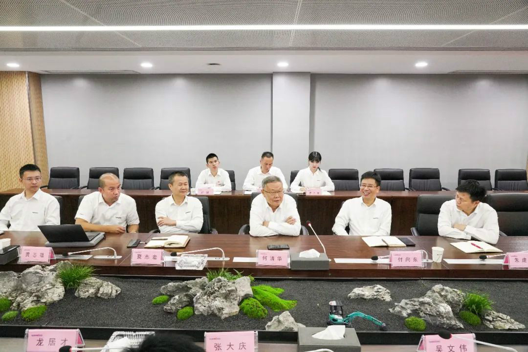 山河智能第一時間傳達學習貫徹習近平總書記考察山河智能的重要講話精神