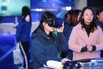 山河智能通訊員培訓在湖南大眾傳媒學院舉行
