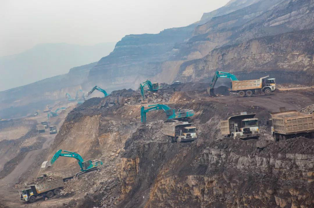 以先導式創新實現挖掘機從無到有，從小到大，從大到強！