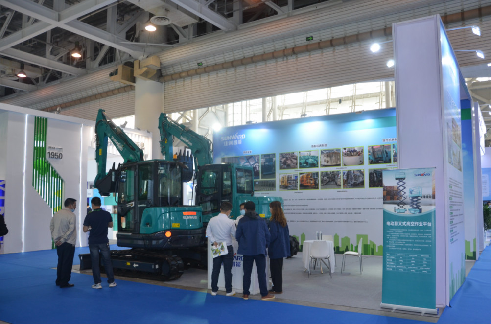 創新“綠”動能 山河智能綠博會上展風采