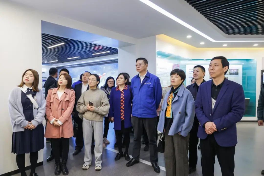 民主黨派湖南省委機關青工委團隊一行考察山河智能