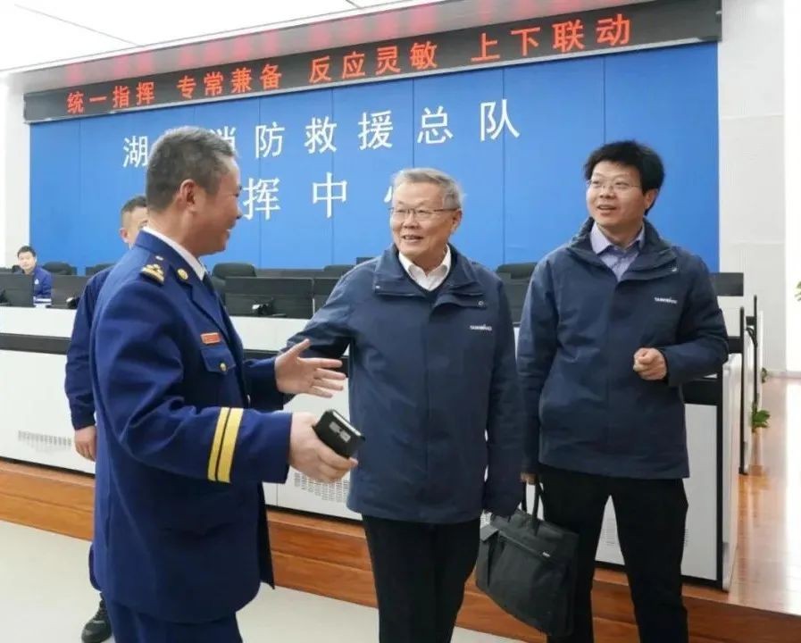 山河智能與湖南消防總隊簽署戰略合作伙伴關系協議