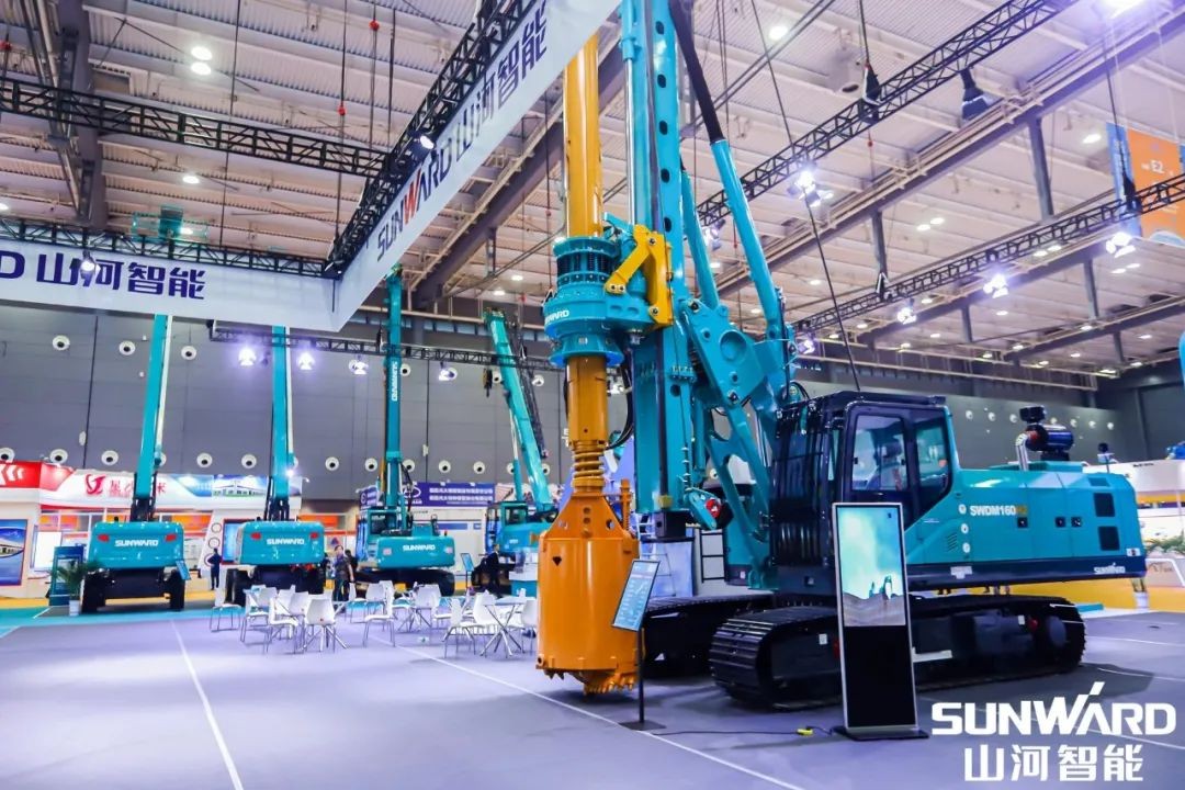 “山河綠”亮相長沙國際工程機械展，50余款產品盡顯山河智能創新實力