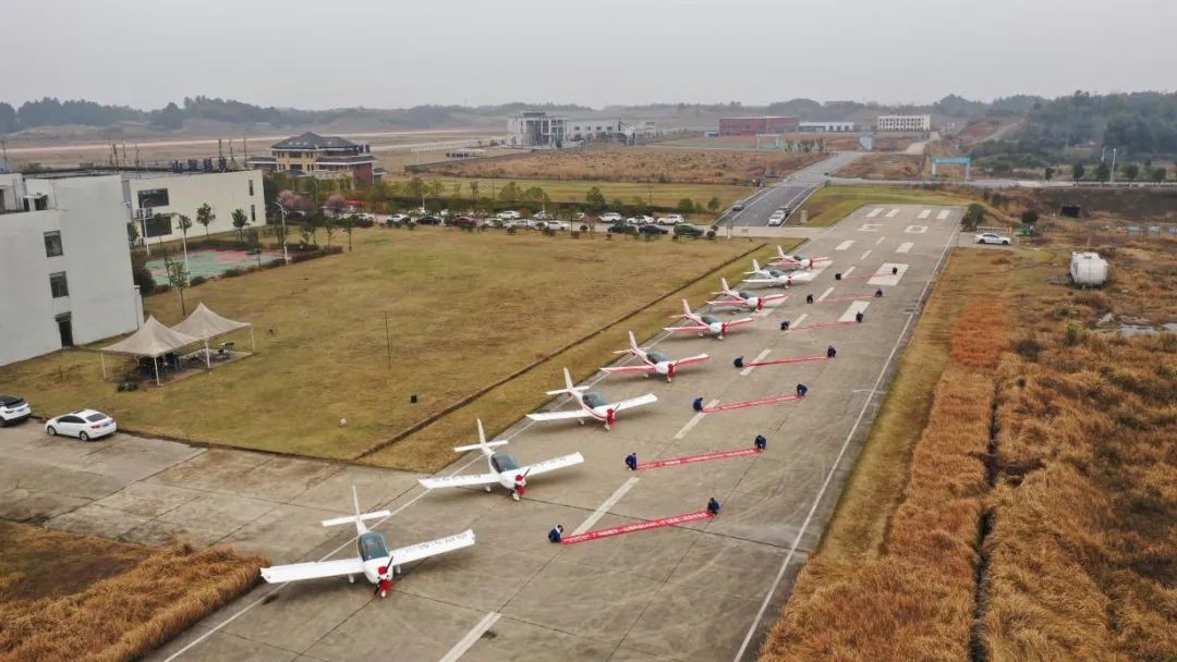 牛年開新局，山河航空8架SA60L飛機集中下線、交付