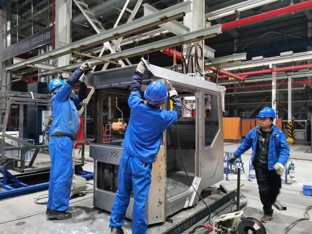 山河智能SWK90礦卡駕駛室順利發貨，開發速度刷新紀錄