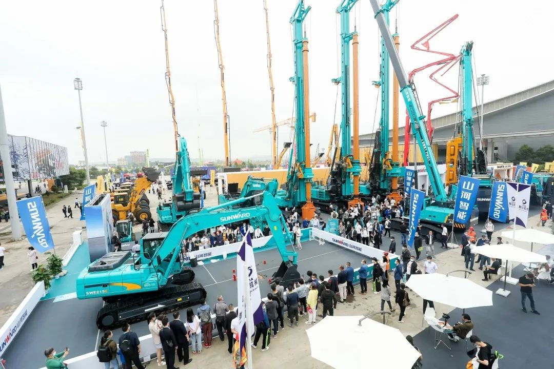 “機甲盛宴”長沙展圓滿收官！山河智能展區亮點精彩回顧