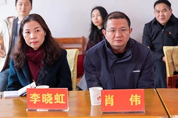 校企合作精準扶貧，產教融合振興鄉村 | 山河智能向合作院校對口扶貧點捐贈挖掘機